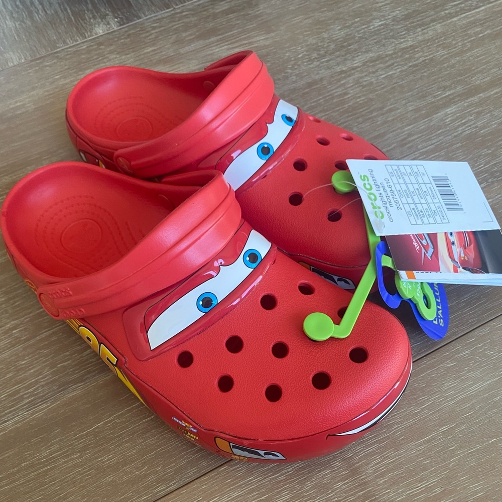 Lightning McQueen Crocs